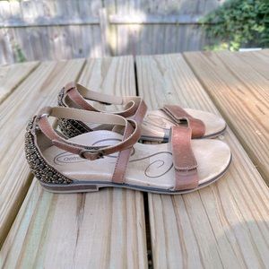 Aetrex Light Gold & Bronze Leather Bead-Accent Brenda Criss Cross Sandal